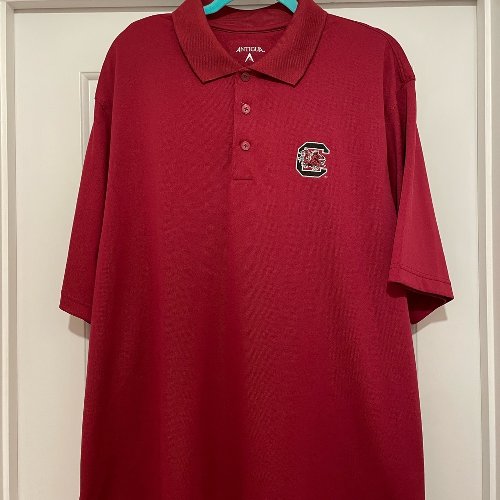 USC-Univ of SC -MEN’s XL Garnet 3 Button Polo.Worn Once,like NEW.